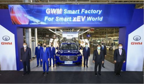 新思域掀背版與寶馬X7設(shè)計革新 手動變速箱與分體大燈引領(lǐng)潮流